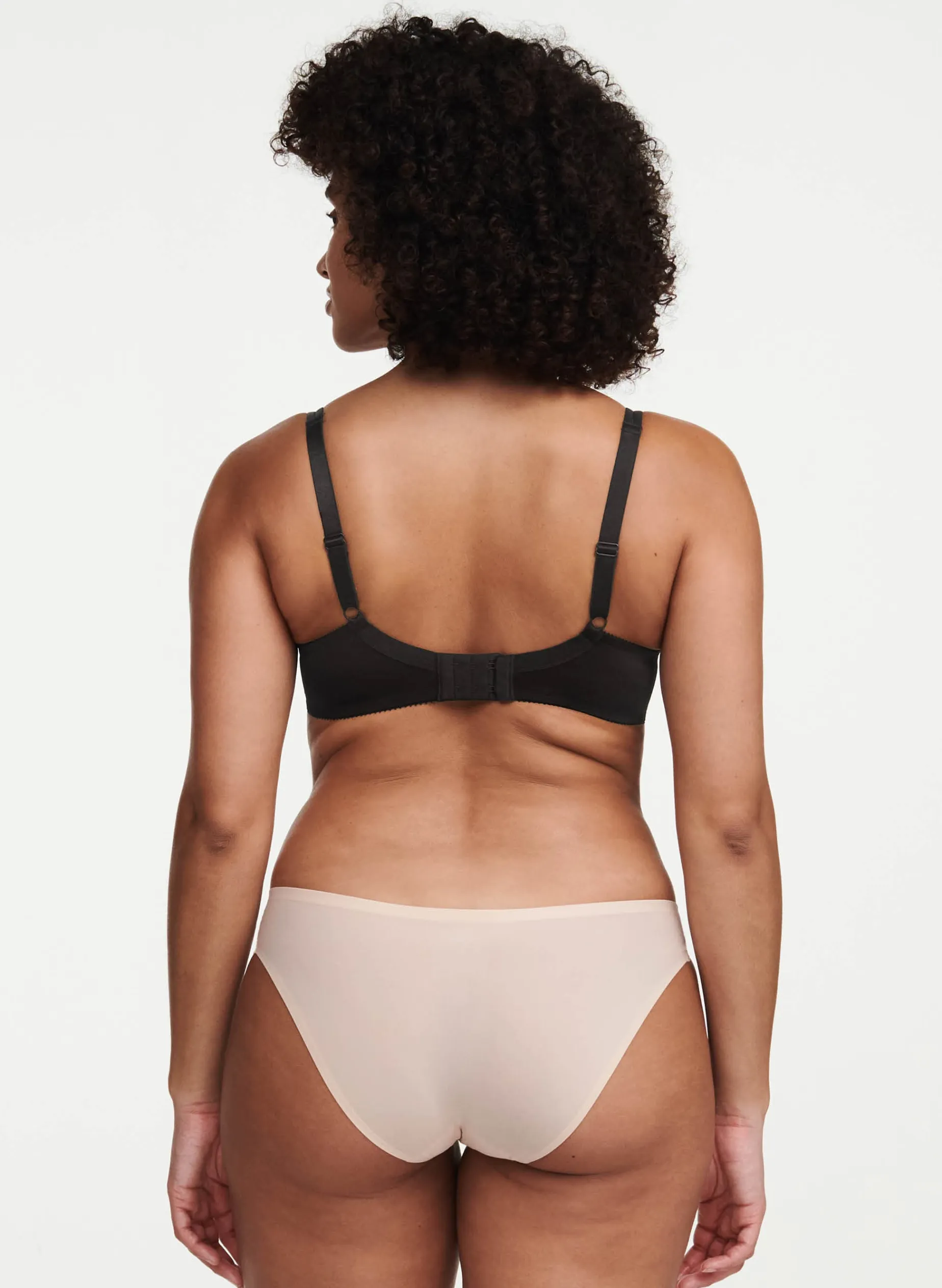 Chantelle Basic Invisible Voorgevormde T-shirt BH - Zwart