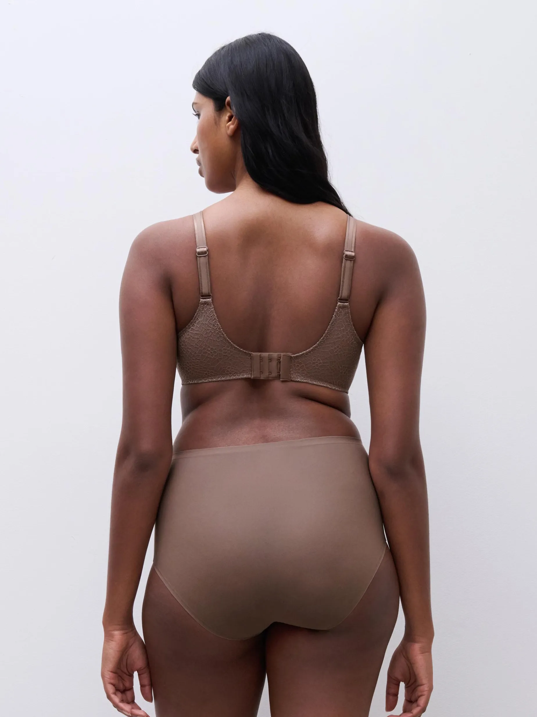 Chantelle C Magnifique Moulded BH - Capuccino