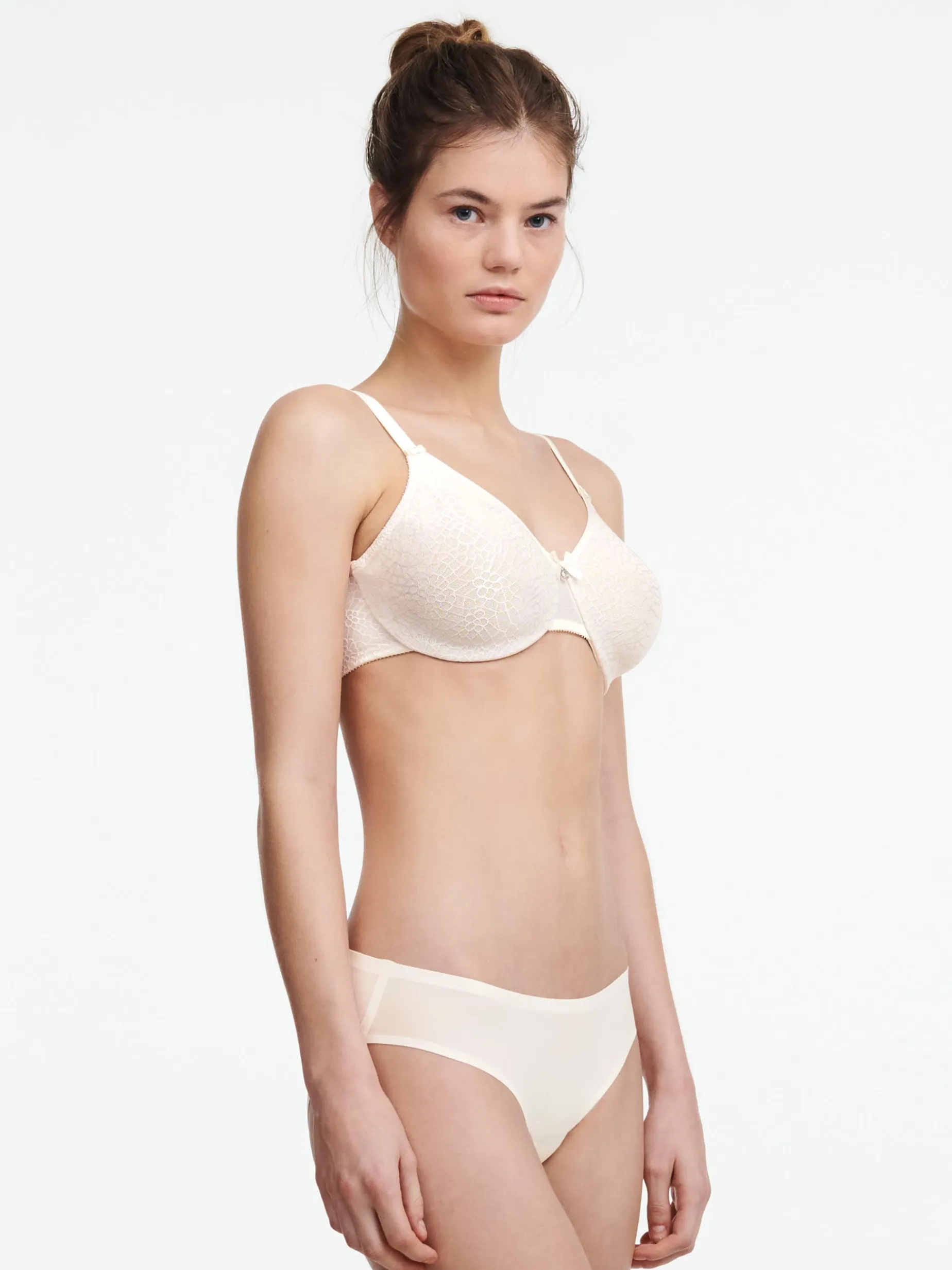 Chantelle C Magnifique Moulded BH - Ivoor