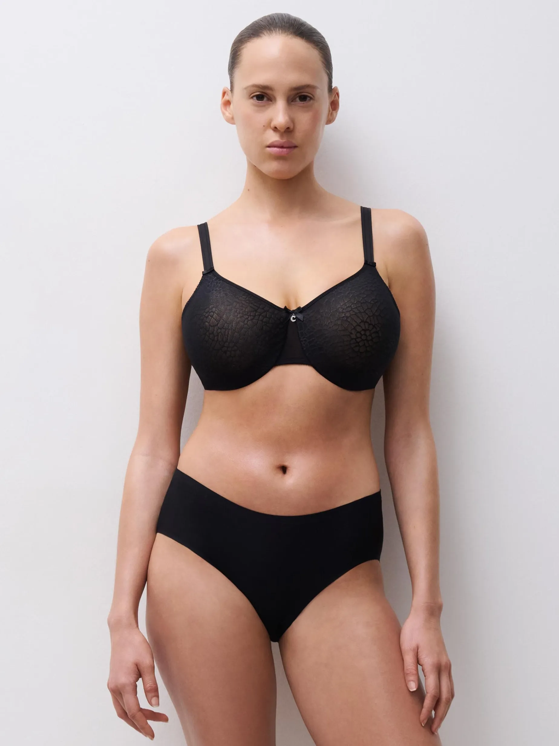 Chantelle C Magnifique Moulded BH - Zwart