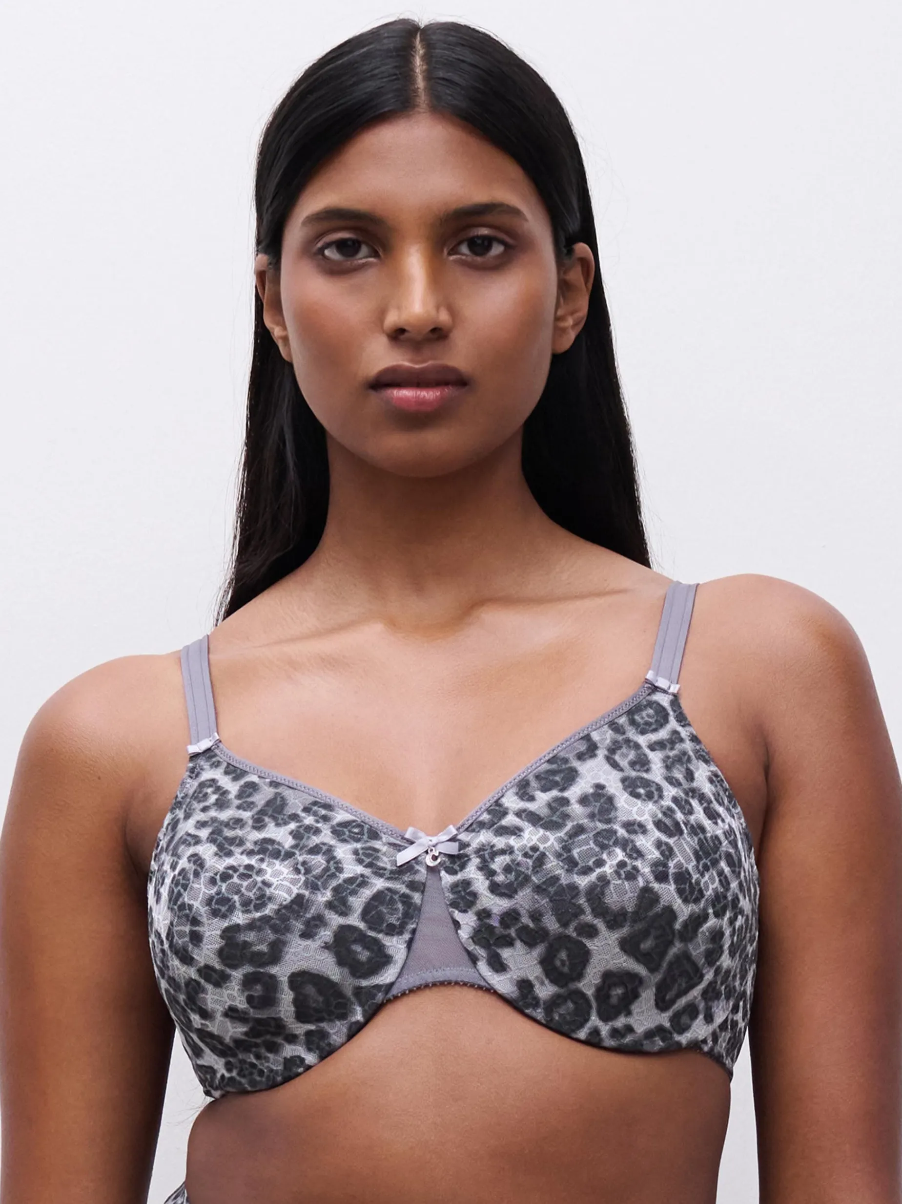 Chantelle C Magnifique Moulded BH - Grey Leopard