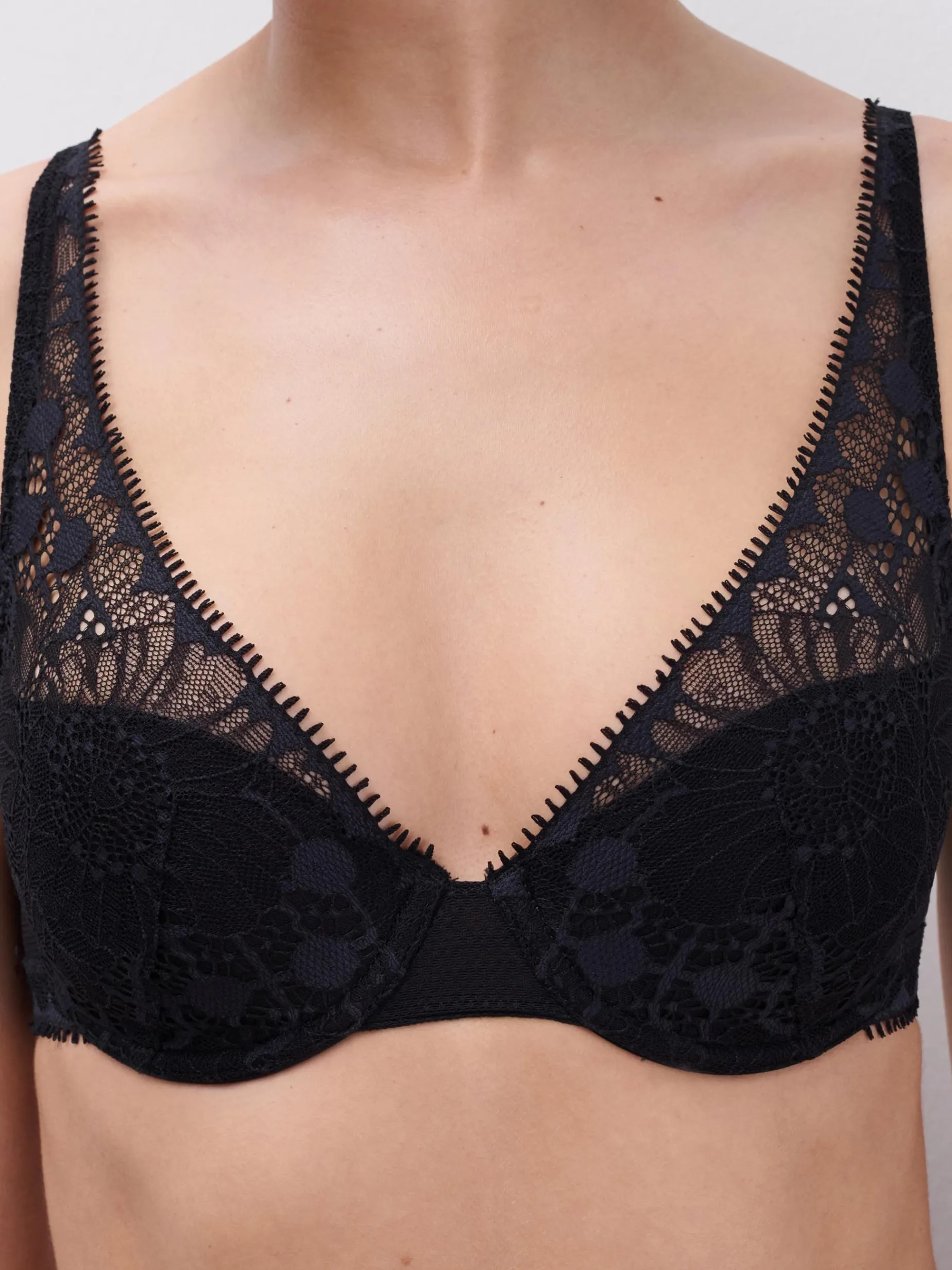 Chantelle Day To Night Plunge BH - Zwart
