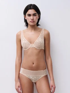 Chantelle Day To Night Plunge BH - Goudkleurig Beige