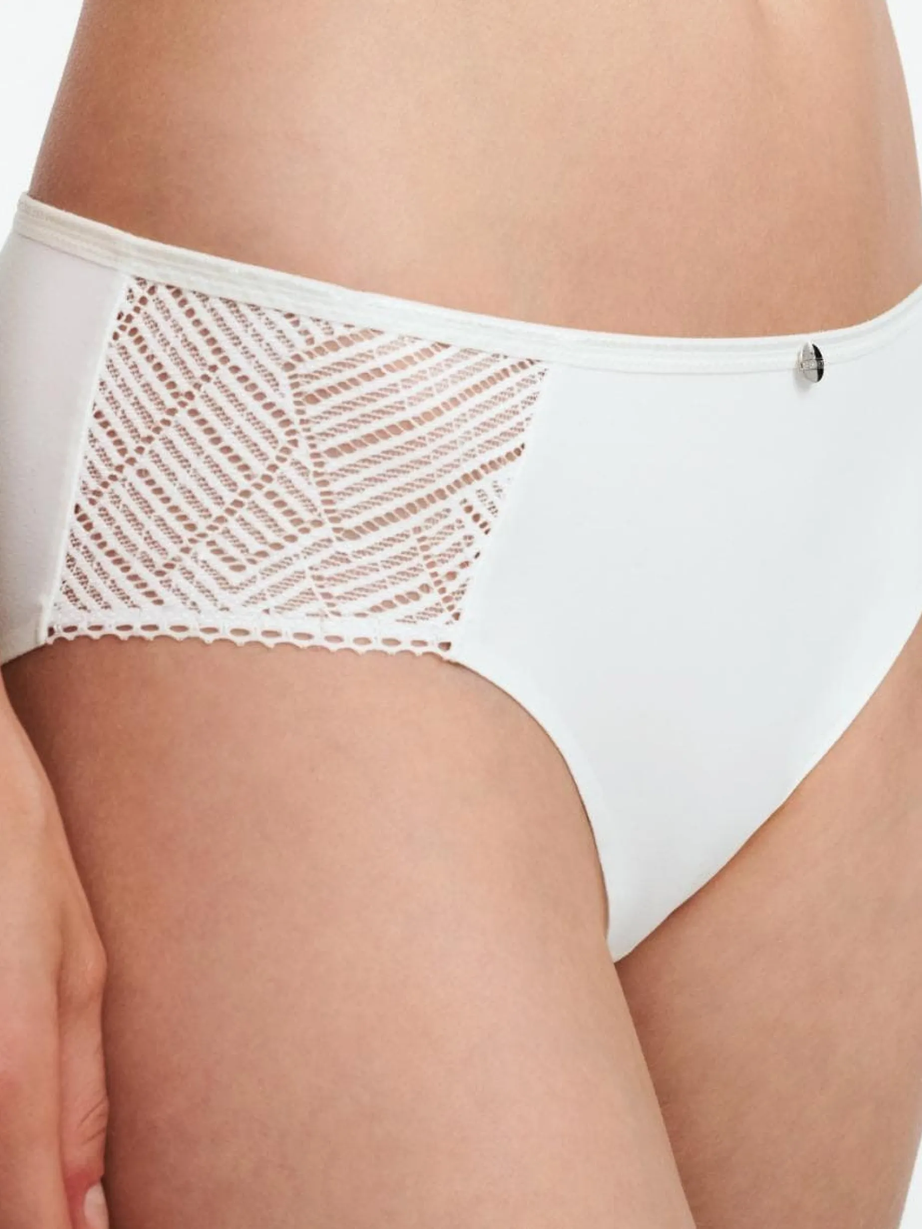 Chantelle EasyFeel Emma Slip - Milk