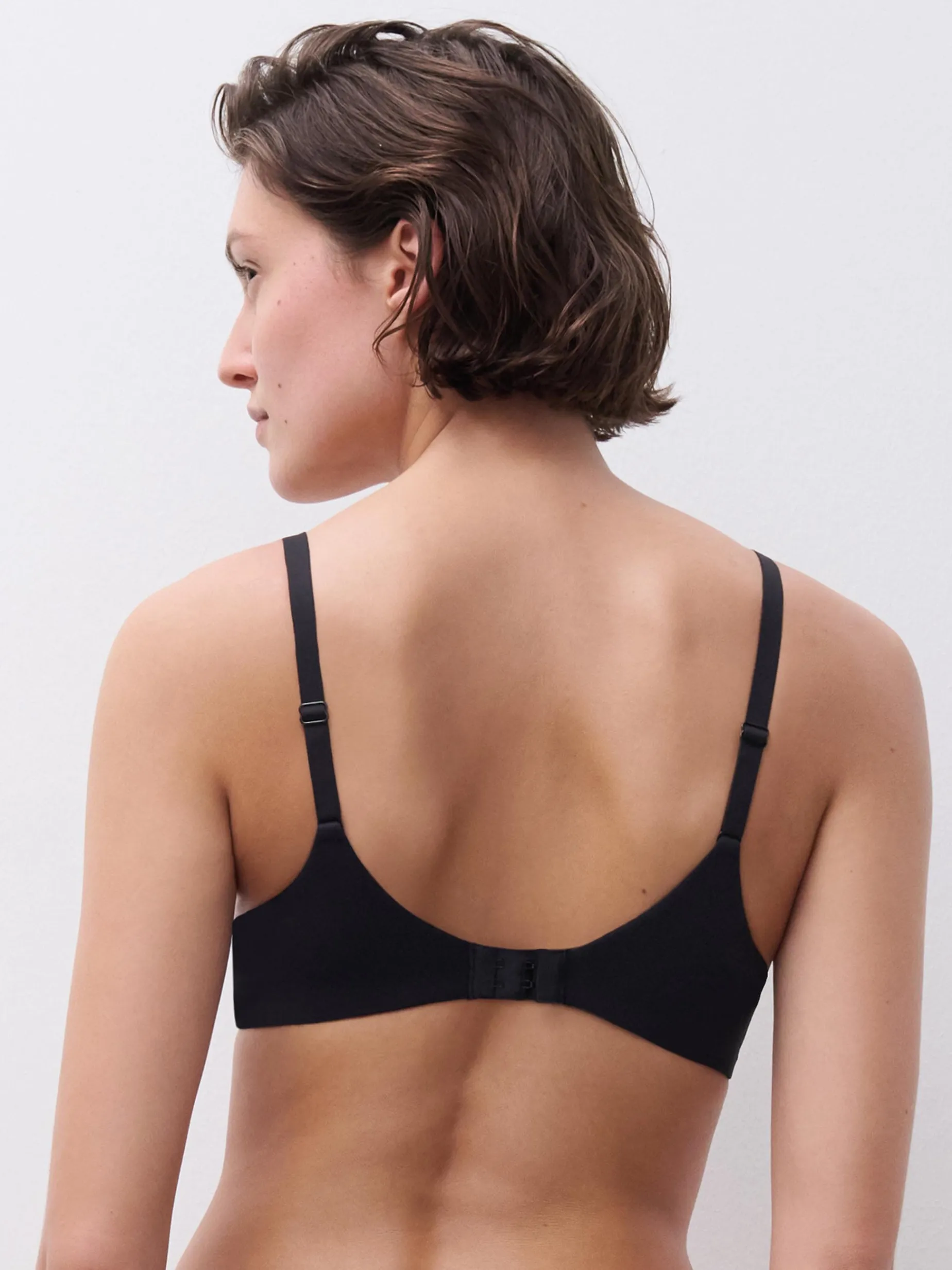 Chantelle EasyFeel Floral Touch Voorgevormde Memory BH - Zwart