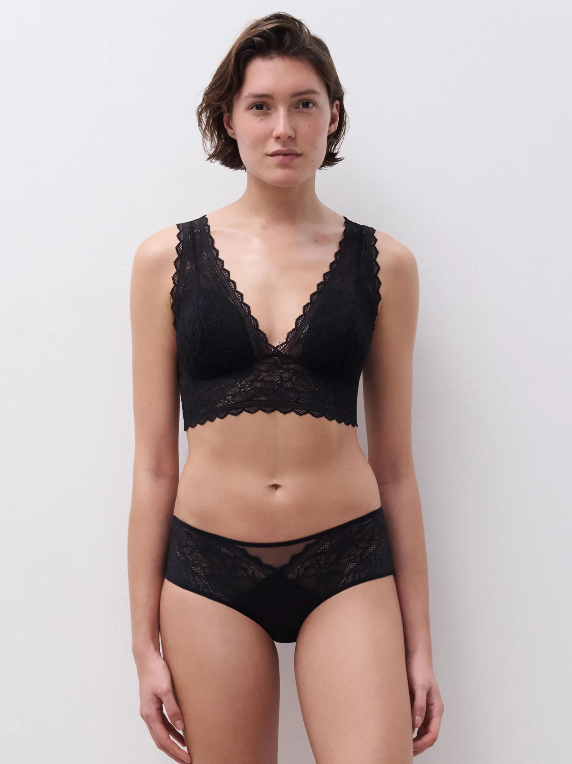 Chantelle EasyFeel Floral Touch Bralette - Zwart