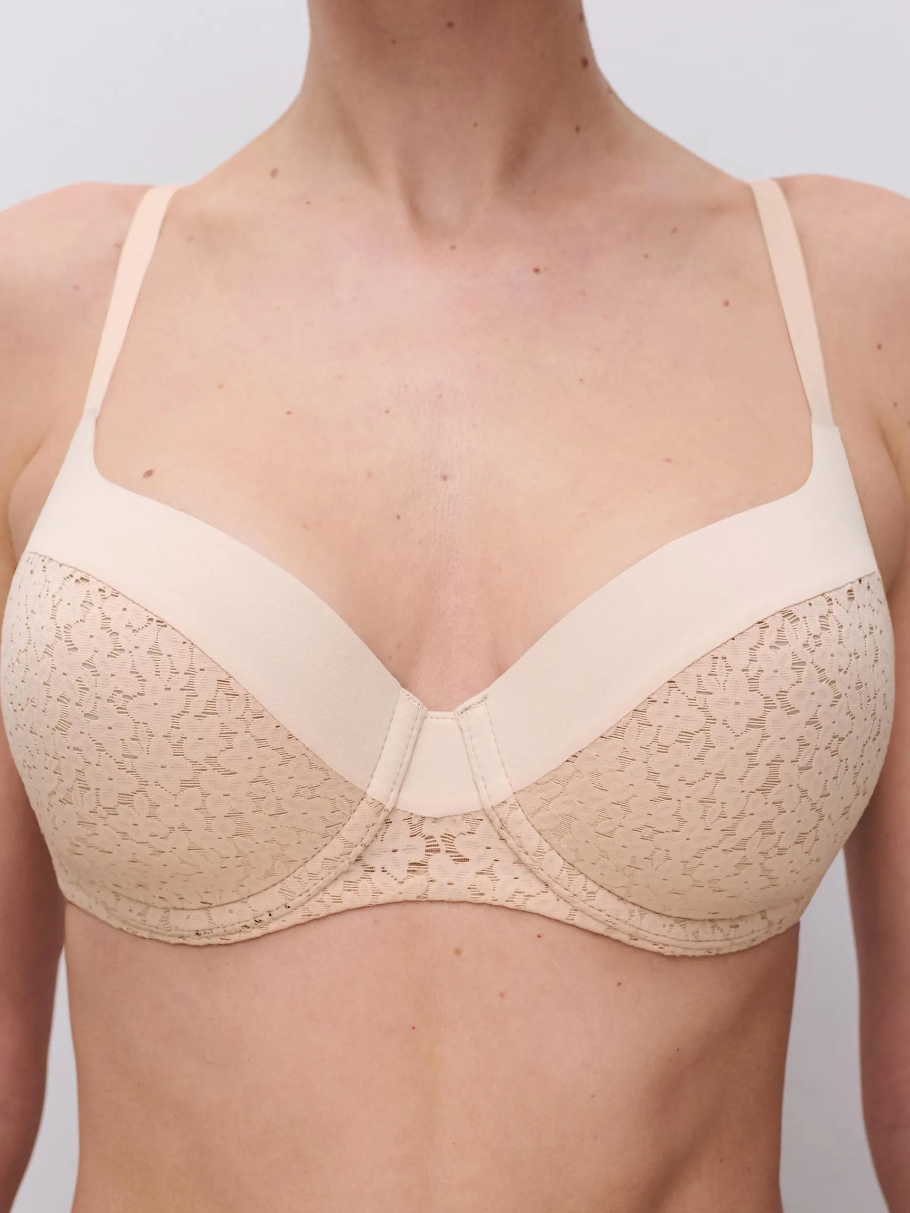 Chantelle EasyFeel Norah T-shirt BH - Goudkleurig Beige