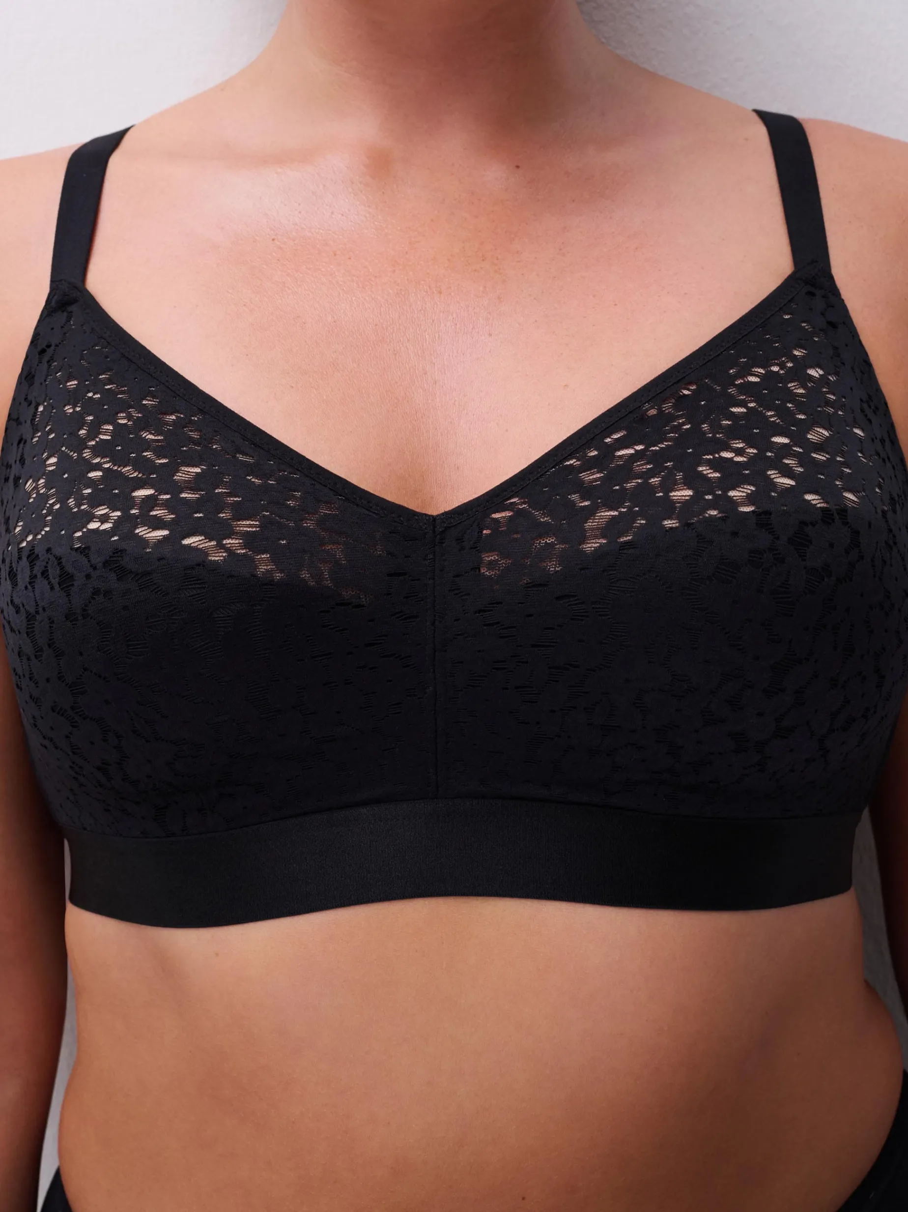 Chantelle EasyFeel Norah Beugelloze BH - Zwart