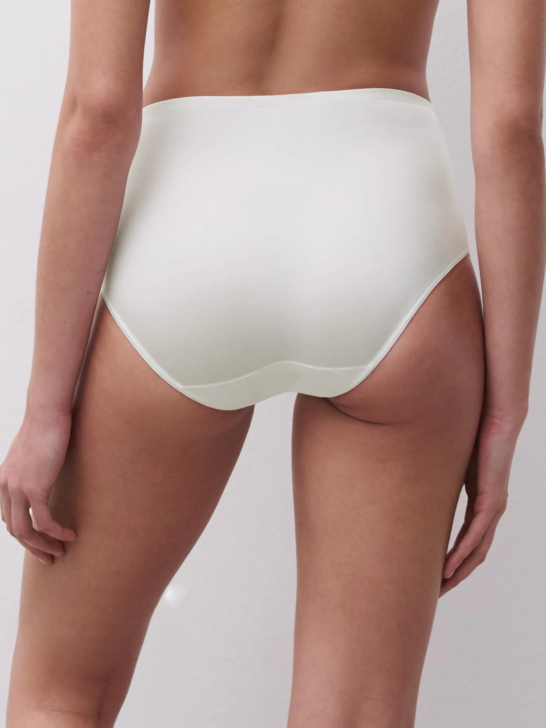 Chantelle Every Curve Hoge taille slip - Milk