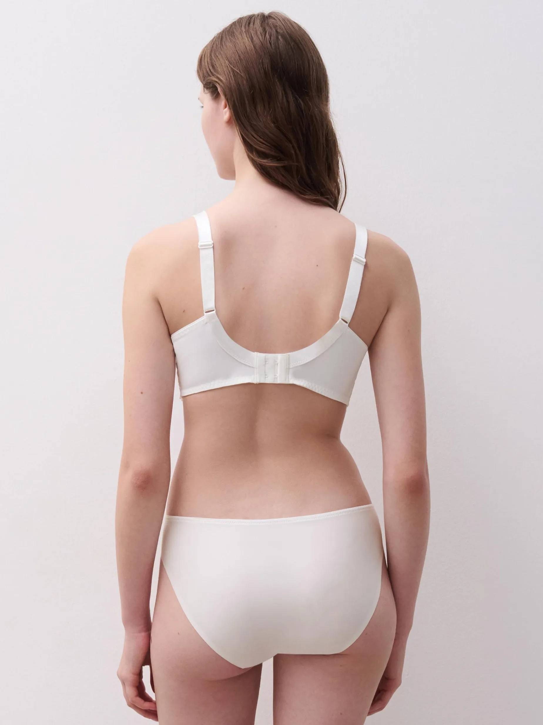 Chantelle Every Curve Slip - Milk