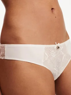 Chantelle ORCHIDS String - Milk