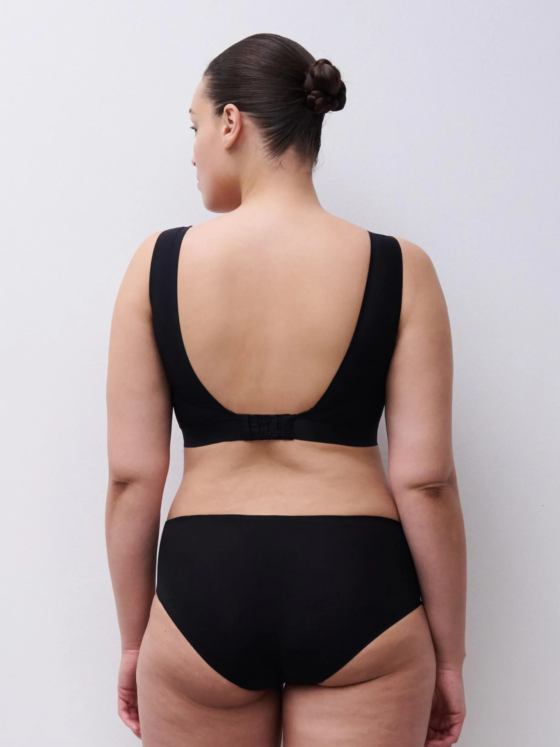 Chantelle Softstretch Beugelloze top - Zwart