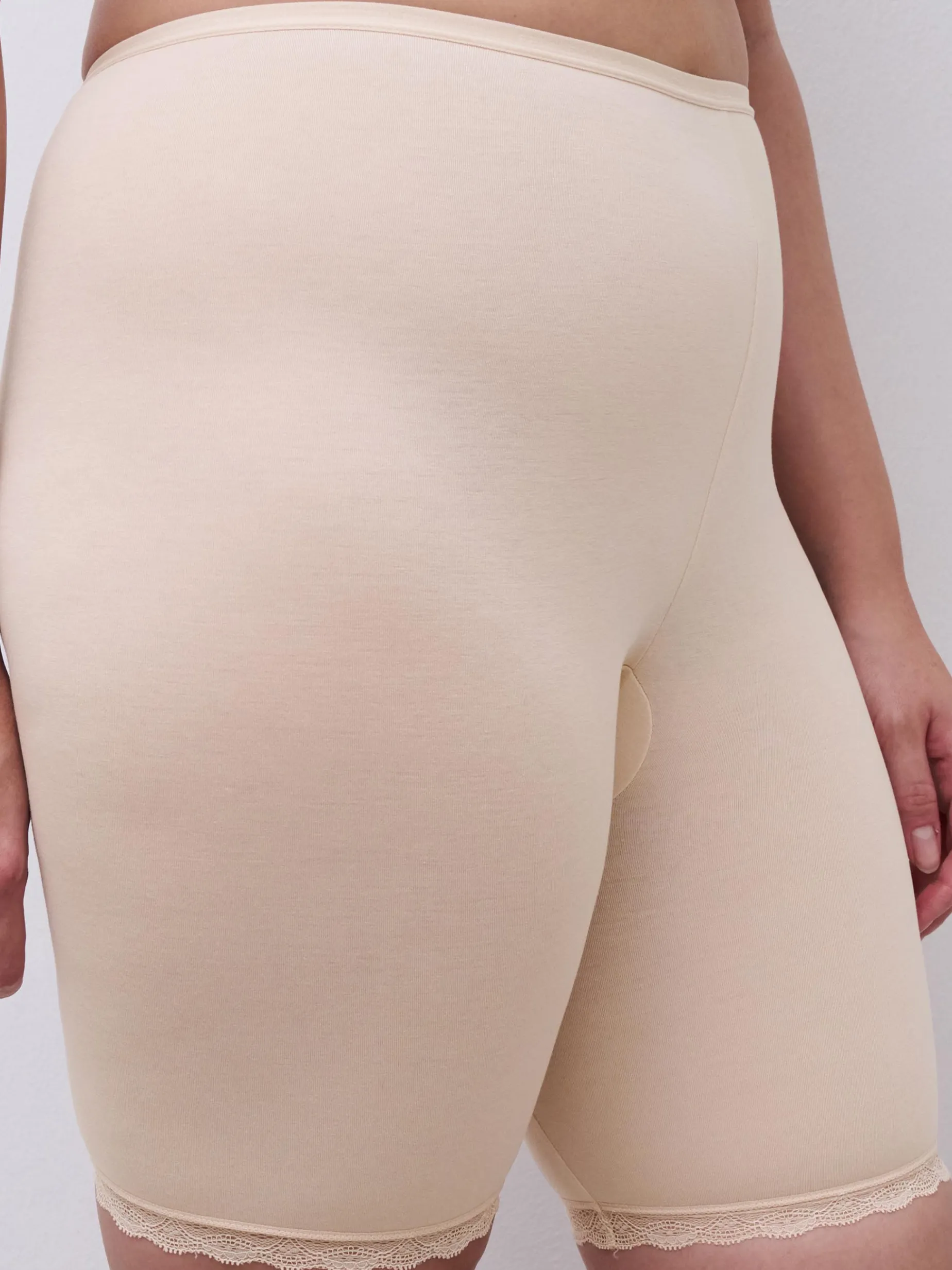 Femilet Basic Lace Long Short - Beige
