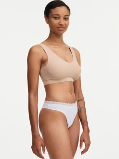 Femilet Basic Lace String - Wit